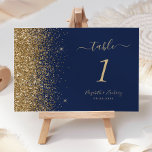 Moderne marinebruin Glitter Edge Wedding Kaart<br><div class="desc">De linkerrand van dit elegante moderne trouwlijstnummer is voorzien van een gouden faux glitter-vormgeving. De aanpasbare tekst combineert bleke goudkleurige handteksten,  copperplate en cursieve lettertypen op een blauw marineschandaal.</div>