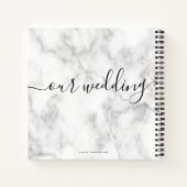 Moderne marmer Elegant Calligraphy Wedding Guest Notitieboek (Achterkant)