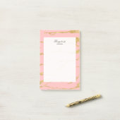 Moderne marmer met faux goud post-it® notes (Op bureau)