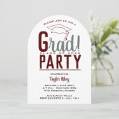 Moderne Maroon en Grey Graduation Party Arch Kaart (Staand voorkant)