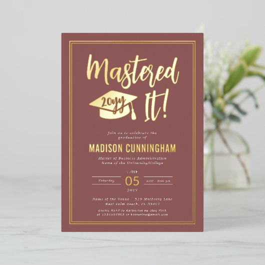 Moderne Meester Afgestudeerd Master's Degree Afstu Folie Uitnodiging (Staand Voorkant)