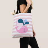 Moderne meisjesachtige gestreepte, cartoon walvis tote bag (Dichtbij)