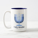 Moderne Menorah ontworpen Chanoeka Mok<br><div class="desc">Modern design menora met "Happy Chanoeka" op 15oz Mok. Tweezijdig bedrukken met achterzijde menora. Vaatwasser veilig.</div>