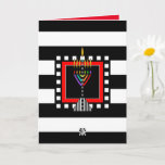 Moderne Menorah Shabbat Shalom Kaart<br><div class="desc">Deze opvallend stijlvolle kaart is voorzien van een moderne,  kleurrijke menora over gedurfde zwart-witte strepen. Interieur kaart begrensd en gecoördineerd voor uw schrijfplezier en zegt,  "Shabbat Shalom". ~ Karyn</div>