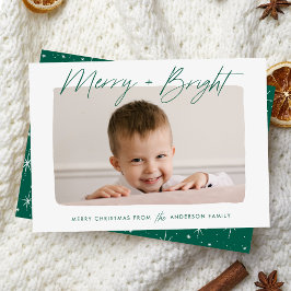 Moderne Merry and Bright groene script foto Feestdagenkaart
