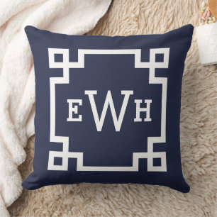 Moderne Midnight Blue Greek Key Custom Monogram Kussen