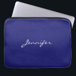 Moderne midnight Blue Plain Unieke Laptop Sleeve<br><div class="desc">U kunt alle informatie op het gemakkelijk vervangen door uw eigen informatie. Alles wat u voor dit moet doen is de verpersoonlijkingsverbindingen op het recht te gebruiken.</div>