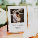 Moderne minieme kalligrafiescript kaart<br><div class="desc">Moderne en elegante vormgeving met een modern, modern, modern script voor het schrijven van een moderne Photo Wedding Table Number, dat kan worden aangepast met jouw tekst en elke tabelnummerkaart aan uw kar kan toevoegen, één voor één. Klik op de knop "Aanpassen" en gebruik onze ontwerptool om deze sjabloon te...</div>