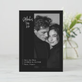 Moderne Minimaal Editorial Zwart Foto Bewaar de Da Save The Date (Staand voorkant)
