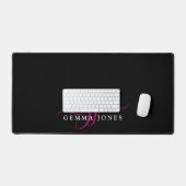 Moderne Minimaal Roze Script Monogram Bureaumat (Keyboard & Muis)