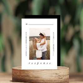 Moderne Minimaal Zwarte en Witte Foto Bruiloft RSVP Kaartje