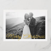 Moderne Minimal Gold Script Kerst bruiloft foto Folie Feestdagenkaart (Voorkant)