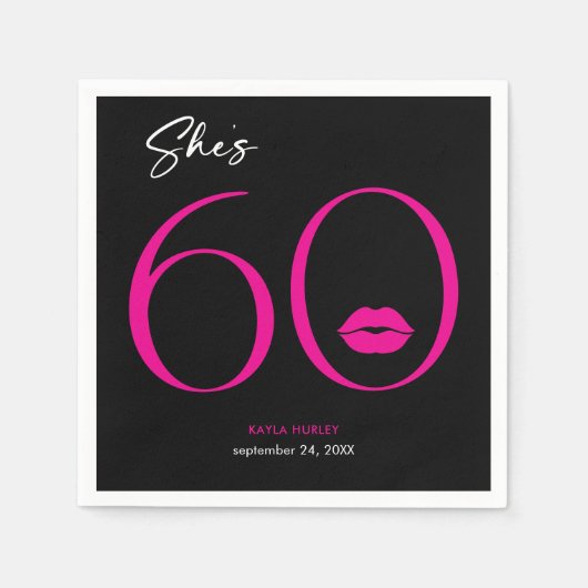 Moderne Minimal Pink Lips Ze is 60 jaar oud Servet (Voorkant)