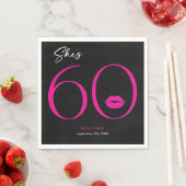 Moderne Minimal Pink Lips Ze is 60 jaar oud Servet (Insitu)