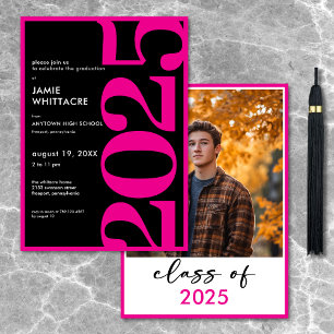 Moderne Minimal Pink Typography Graduation Party Kaart