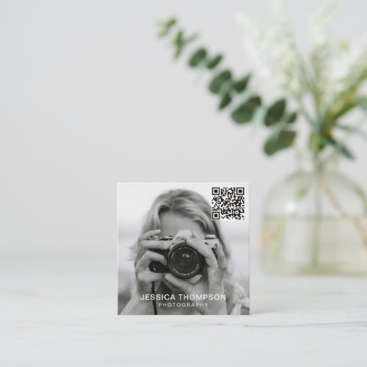 Moderne Minimal Simple Photo QR Code Professional Vierkante Visitekaartje (Staand voorkant)