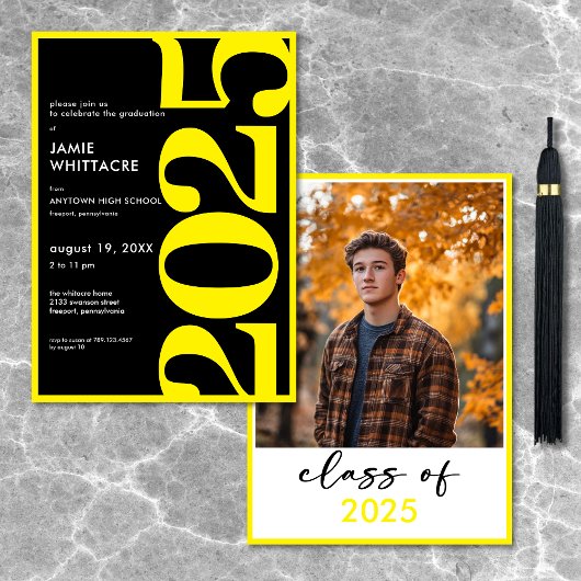 Moderne Minimal Yellow Typography Graduation Party Kaart