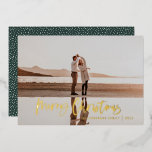 Moderne, minimale 1 foto-groene Kerstmis Folie Feestdagenkaart<br><div class="desc">Vrolijk kerstfeest moderne 1 fotokerstkaart. Moderne,  groene en witte feestdagen. De tekst van het manuscript met een moderne rand. Met de hand geschilderde polka stip spotty backer. Verander de backerkleur om aan te passen.</div>