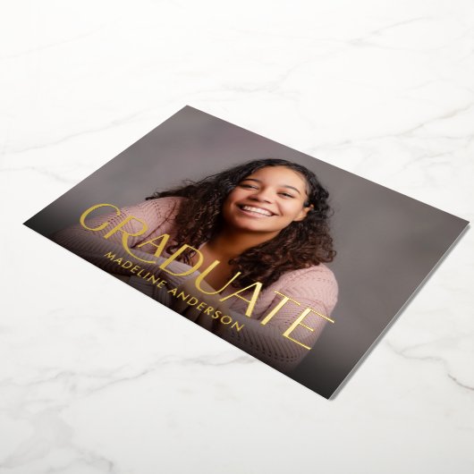 Moderne minimale Afstuderen 2 Foto Gold Foil Invit Folie Uitnodiging (Gedraaid)