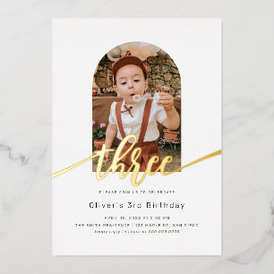 Moderne minimale Arch Foto 3rd Birthday Folie Uitnodiging