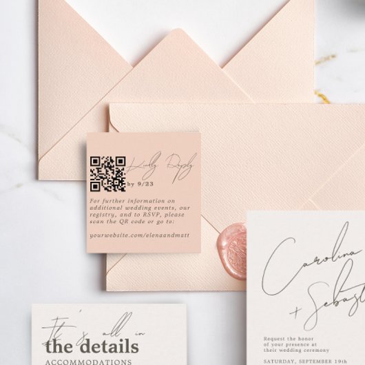 Moderne minimale Bleke zalm RSVP QR Code Kaart