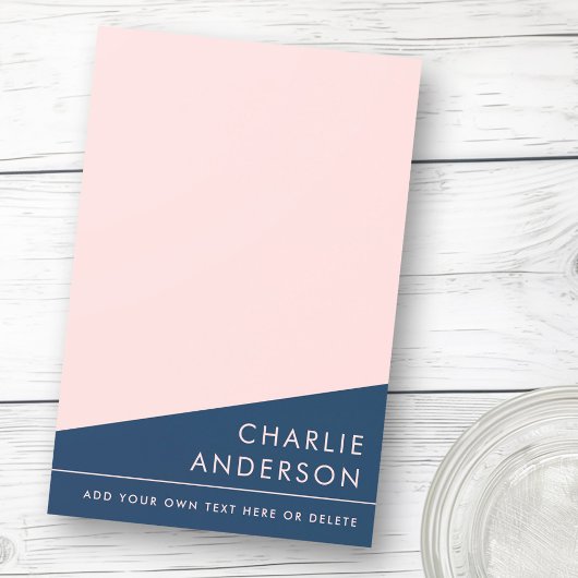 Moderne minimale donkerblauwe en roze aangepaste n post-it® notes
