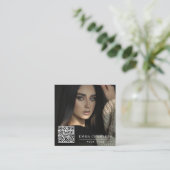 Moderne minimale eenvoudige foto QR-code sociale m Vierkante Visitekaartje (Staand voorkant)