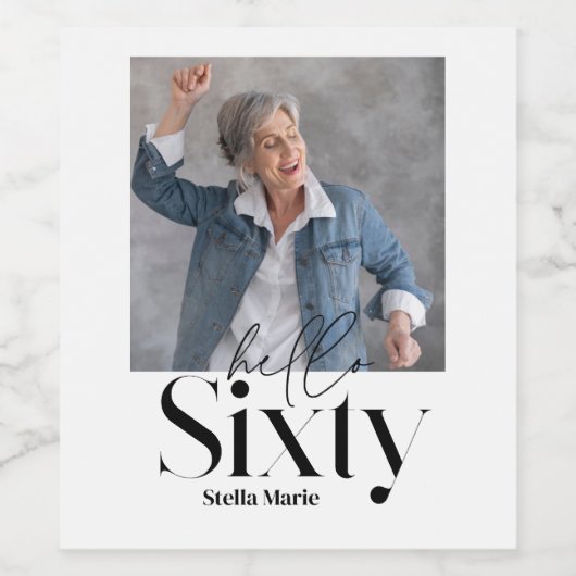 Moderne minimale eenvoudige zwarte 60e verjaardag wijn etiket (Enkel label)