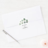 Moderne minimale elegante stijlvolle eucalyptus ronde sticker (Envelop)