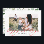 Moderne, minimale foto-kerstelegant script feestdagenkaart<br><div class="desc">Moderne minuscule bladerij met prettige feestdagen kerstkaart voor script. Met de hand geschilde eucalyptus,  een minimale bladermassa en een moderne rustige rivierkreet geven deze vakantiekaart een luxueus gevoel. In de klas groenen,  browsen en grays.</div>