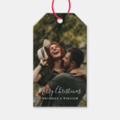 Moderne minimale foto kerstscript rode bessen cadeaulabel (Voorkant)