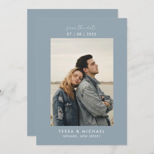 Moderne, minimale foto-usty Blue Wedding Save The Date (Voorkant / Achterkant)