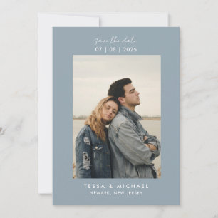 Moderne, minimale foto-usty Blue Wedding Save The Date