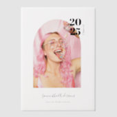 Moderne minimale fotoArch Afstuderen Vellum Uitnodigingen (Voorkant)