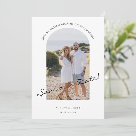 Moderne minimale foto's Bewaar de datum Aankondiging (Staand voorkant)