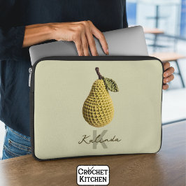 Moderne Minimale Gele Haak Pear Monogram Naam Laptop Sleeve