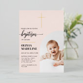 Moderne, minimale Gold Cross Photo Baptisme Folie Uitnodiging (Staand Voorkant)