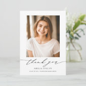 Moderne minimale kalligrafie 2023 Afstuderen Foto Bedankkaart (Staand voorkant)