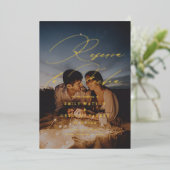 Moderne minimale kalligrafie Fotoreserva la Fecha Folie Uitnodiging (Staand Voorkant)