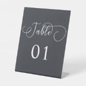 Moderne Minimale Kalligrafie Tafelnummers Reclamebord Met Voetstuk (Voorkant)