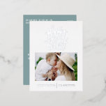 Moderne, minimale kerstblauwe elegante foto folie feestdagen briefkaart<br><div class="desc">Baby is koud buiten de moderne,  minimale typografie foto met kerstfeestdag. Handgeschreven scripttekst,  sneeuw,  sterren en ontwerp. Ideaal voor trouwdecor,  baby showers,  kerstfeest en feestdagen voor nieuwe jaren,  verjaardagsfeestjes en algemene winterevenementen.</div>