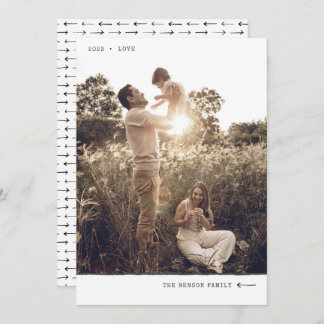 Moderne minimale kleeflaag — houtskool — verticaal feestdagenkaart