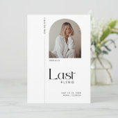 Moderne minimale "Last Fling" vrijgezellenfoto Kaart (Staand voorkant)