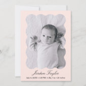 Moderne minimale lichtroze pasgeboren Baby Geboort Aankondiging (Voorkant)