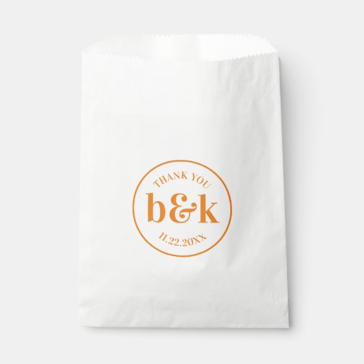 Moderne minimale monogram Initiaal Oranje bruiloft Bedankzakje (Voorkant)