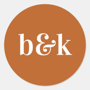 Moderne minimale monogram Initiaal Oranje huwelijk Ronde Sticker