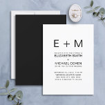 Moderne minimale monogram zwart-witbruiloft kaart<br><div class="desc">Slank, chic en elegant, deze zwarte en witte minimale huwelijksuitnodiging is gemakkelijk gepersonaliseerd met je trouwende initialen, en perfect voor een moderne, gesofisticeerde affaire in de moderne sans serif typografie. Hartelijk dank voor uw steun aan ons kleinbedrijf, dat waarderen we echt! We zijn zo blij dat je zoveel van dit...</div>