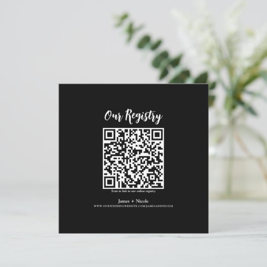 Moderne minimale QR-code Scannable Wedding Registr Kaart (Staand voorkant)