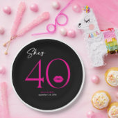 Moderne Minimale Roze Lippen Ze is 40 jarig Papieren Bordje (Feest)