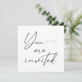 Moderne minimale script kalligrafie zwart bruiloft kaart (Staand voorkant)